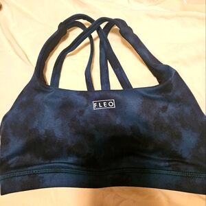 Fleo sports bra XS NWT